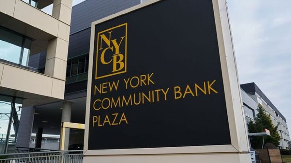 Kredi derecelendirme kuruluşlarından New York Community Bank kararı